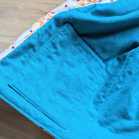 Colorful Geometric Patterned Jacket - Picture 6 of 6